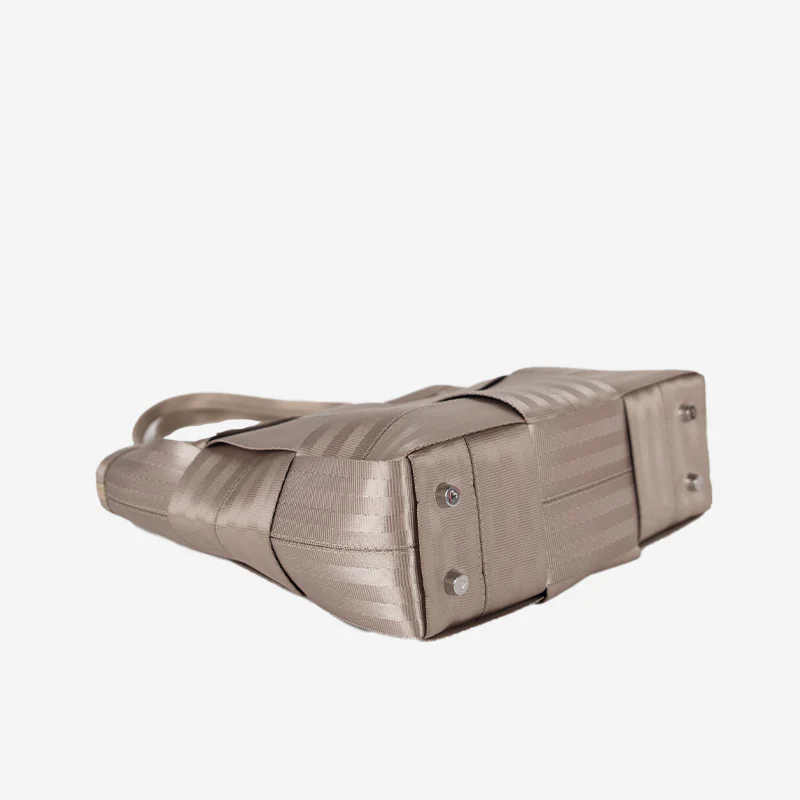 Medium Audrey Tote / Champagne - Image 4